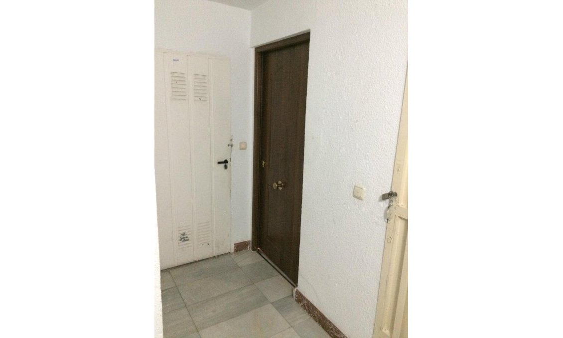 Segunda mano - Apartamento -
Torrevieja - Playa del Cura