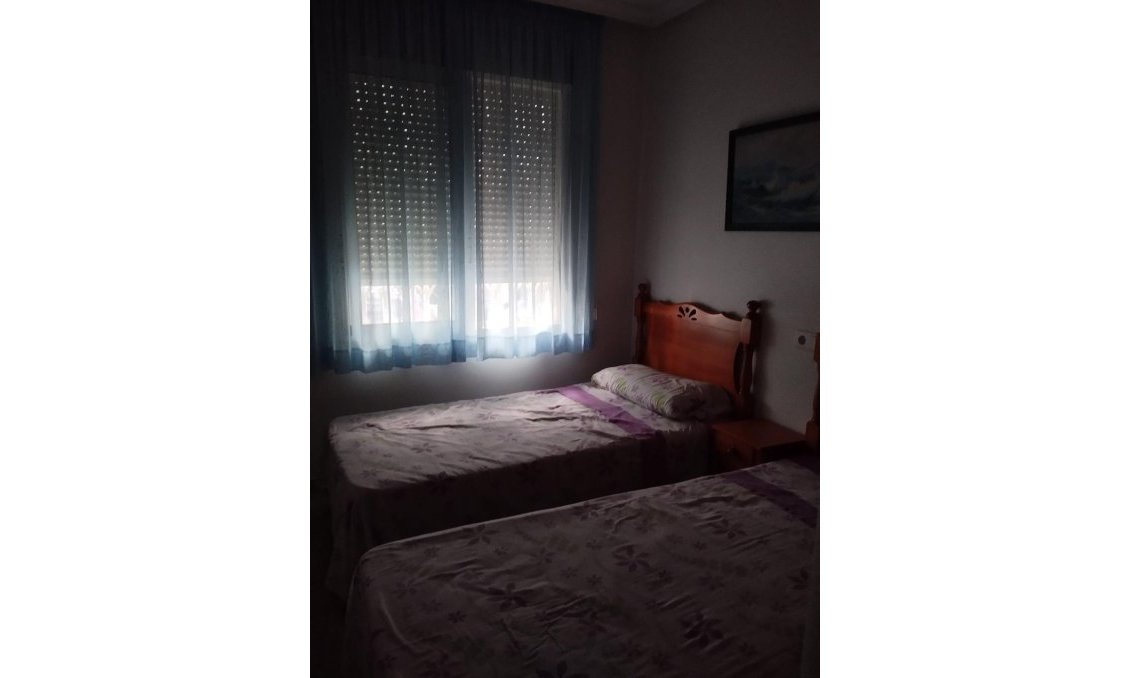 Segunda mano - Apartamento -
Torrevieja - Playa del Cura