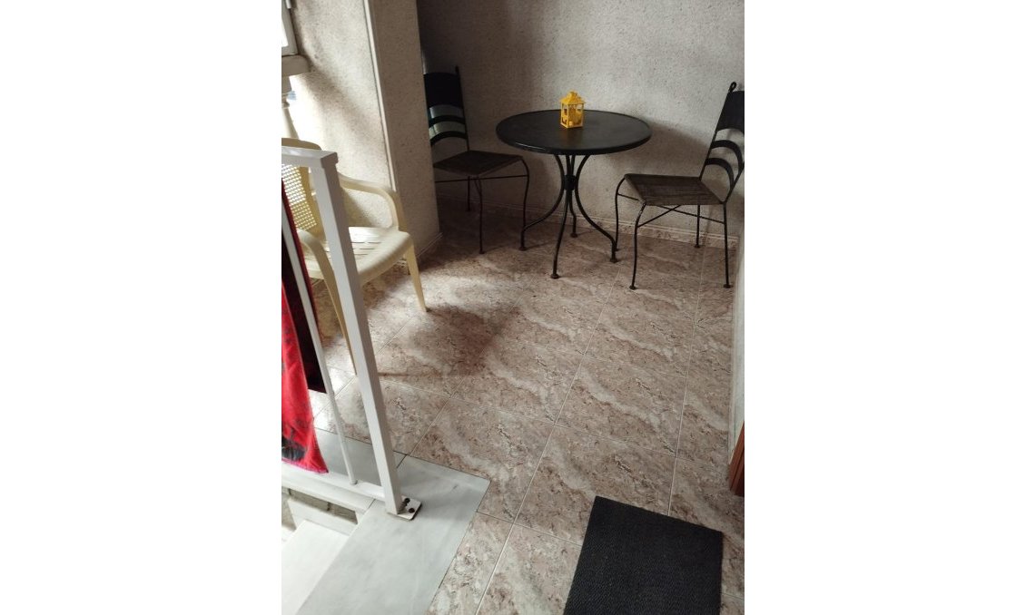 Segunda mano - Apartamento -
Torrevieja - Playa del Cura