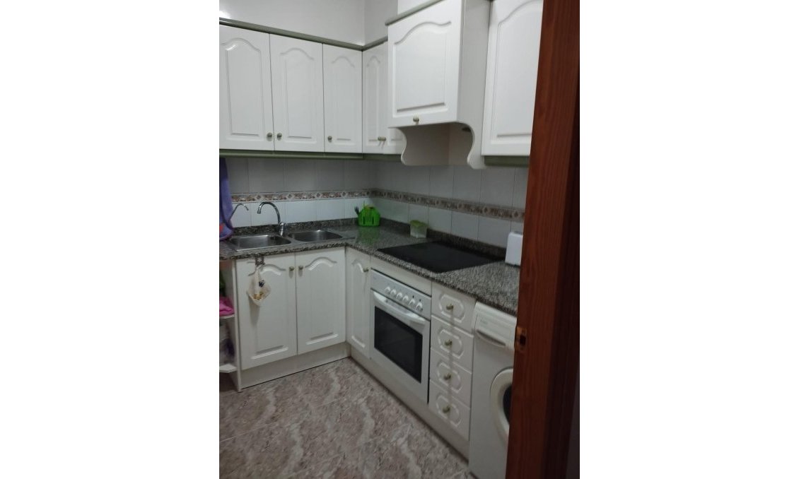 Segunda mano - Apartamento -
Torrevieja - Playa del Cura