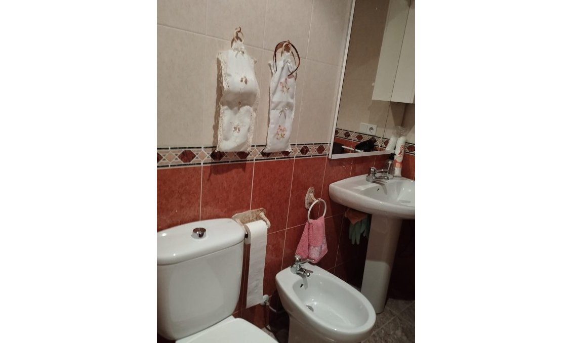 Segunda mano - Apartamento -
Torrevieja - Playa del Cura