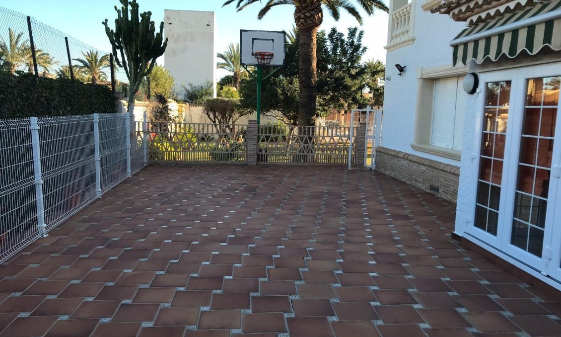 Wiederverkauf - Villa -
Orihuela Costa - Cabo Roig