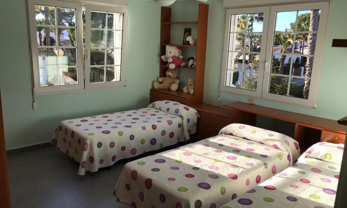 Wiederverkauf - Villa -
Orihuela Costa - Cabo Roig