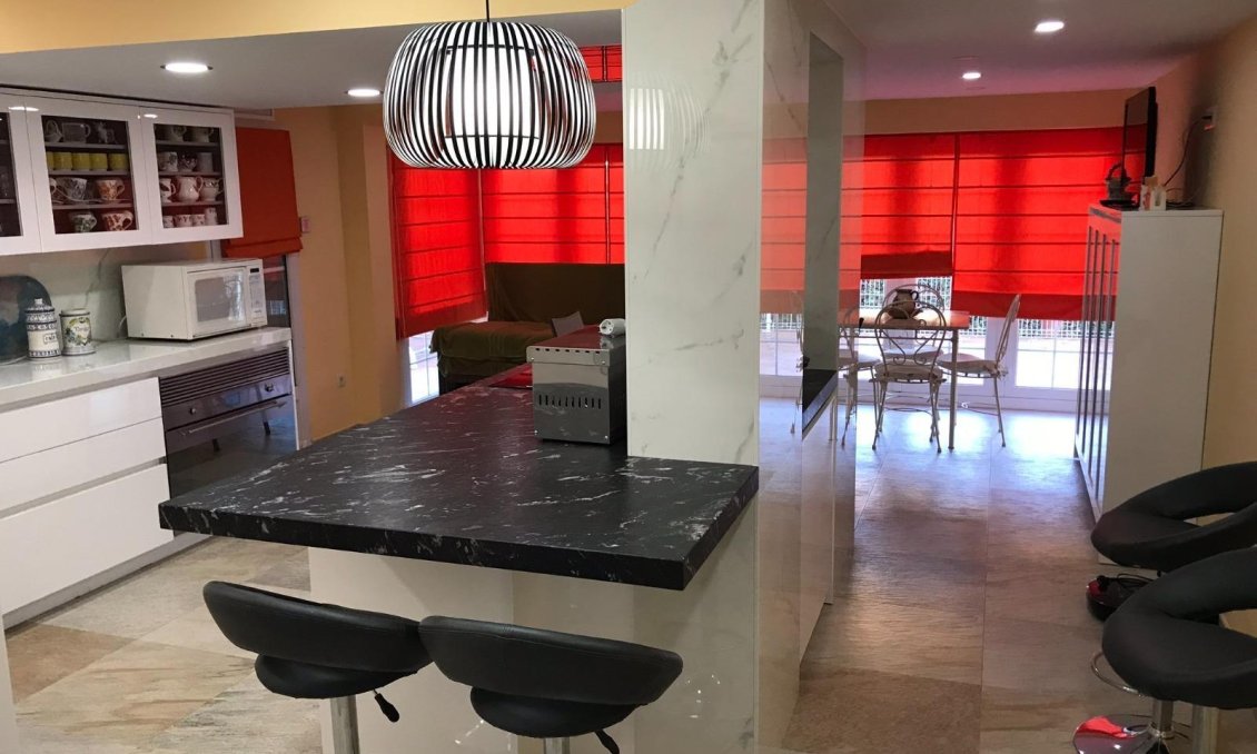Wiederverkauf - Villa -
Orihuela Costa - Cabo Roig