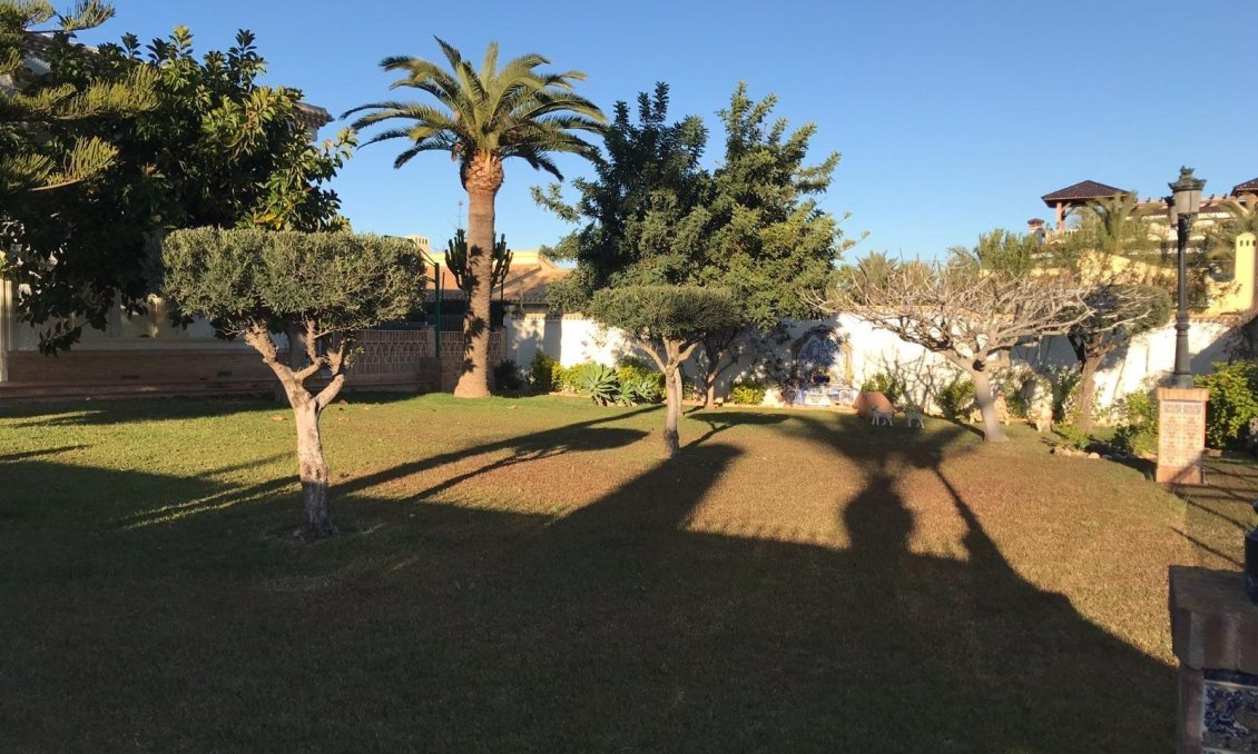 Wiederverkauf - Villa -
Orihuela Costa - Cabo Roig