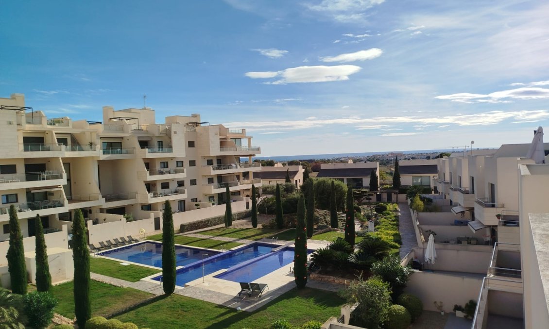 Revente - Villa -
Orihuela Costa - Costa Blanca