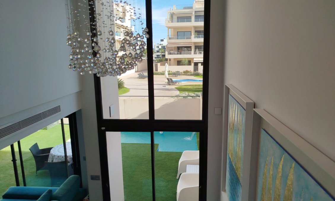 Revente - Villa -
Orihuela Costa - Costa Blanca