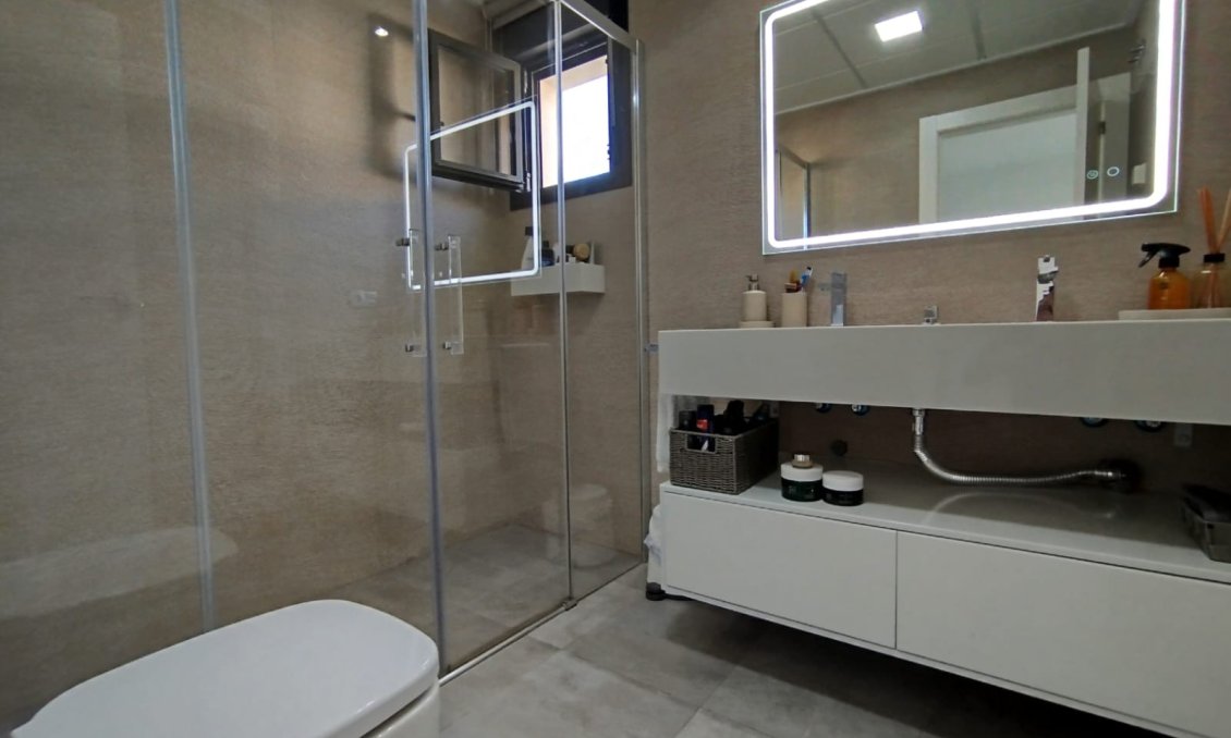 Revente - Villa -
Orihuela Costa - Costa Blanca