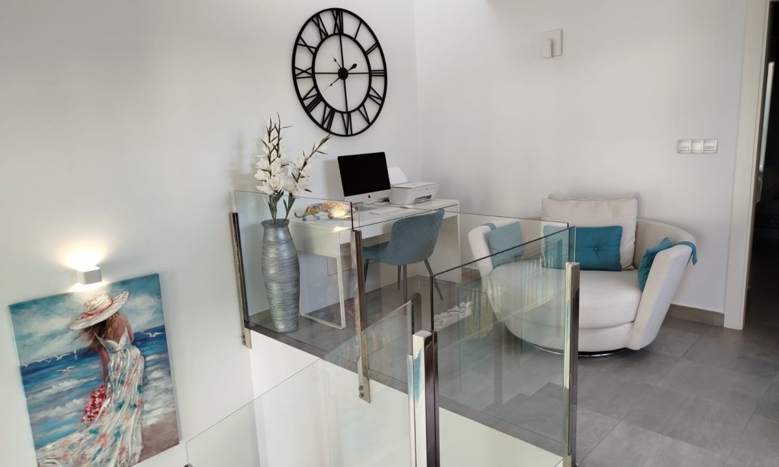 Revente - Villa -
Orihuela Costa - Costa Blanca
