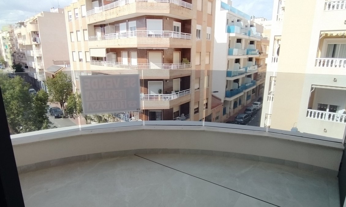 Resale - Apartment -
Torrevieja - CENTRE PLAYA DEL CURA LAS PISCINAS