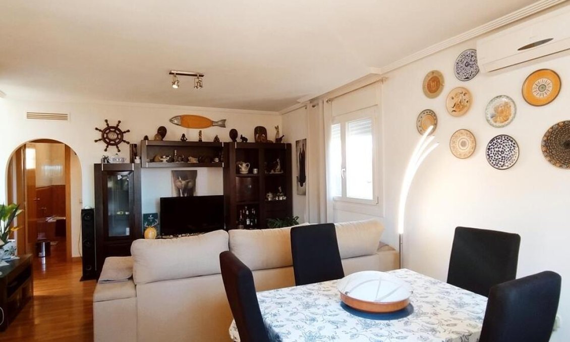 Segunda mano - Villa -
Ciudad Quesada - Costa Blanca