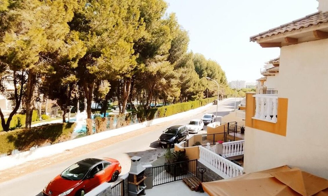 Segunda mano - Duplex -
Dehesa de Campoamor - Costa Blanca