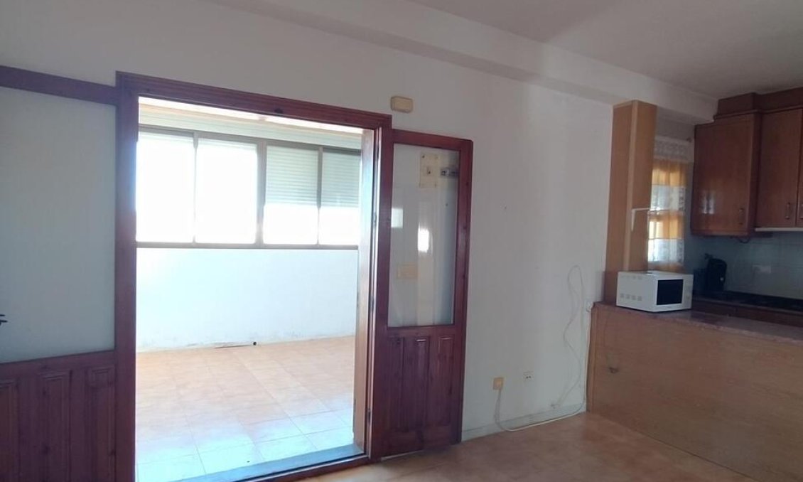 Segunda mano - Apartamento -
Torrevieja - La Mata