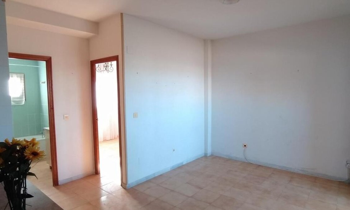 Segunda mano - Apartamento -
Torrevieja - La Mata