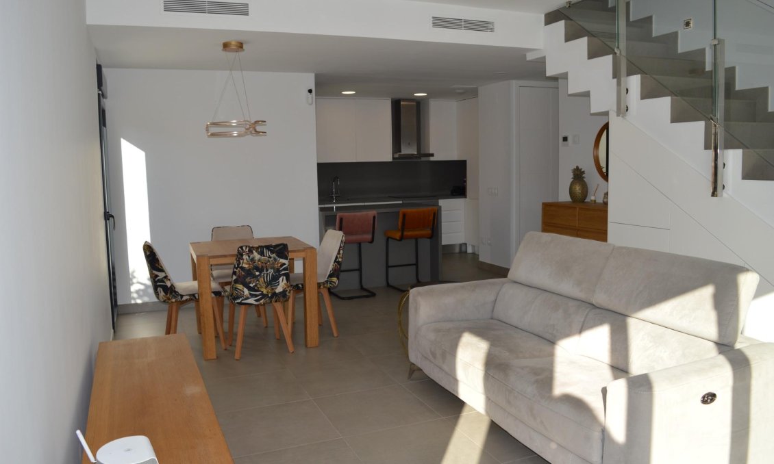 Segunda mano - Villa -
Pilar de la Horadada - Las Higuericas