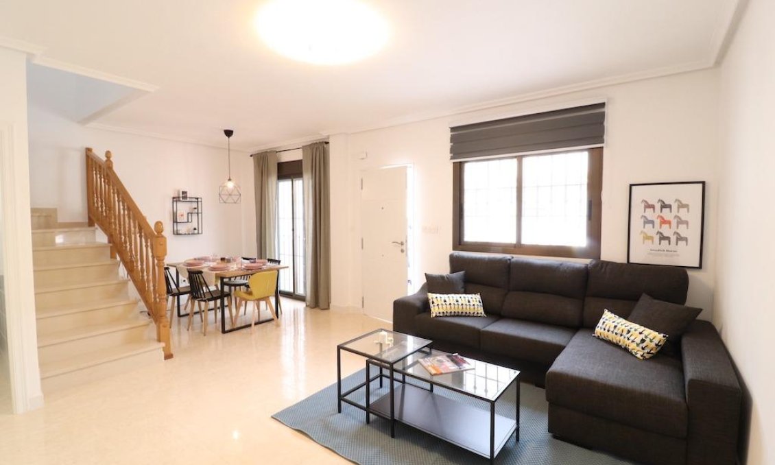Revente - Town House -
San Miguel de Salinas - Inland