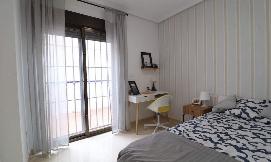 Revente - Town House -
San Miguel de Salinas - Inland