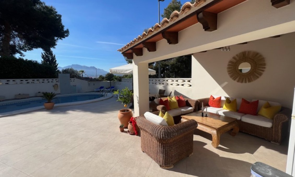 Segunda mano - Villa -
Alfas del Pí - Costa Blanca