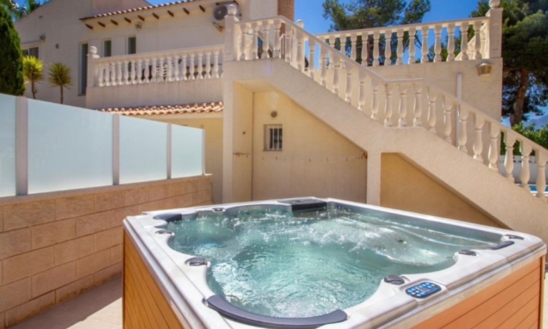 Segunda mano - Villa -
Alfas del Pí - Costa Blanca