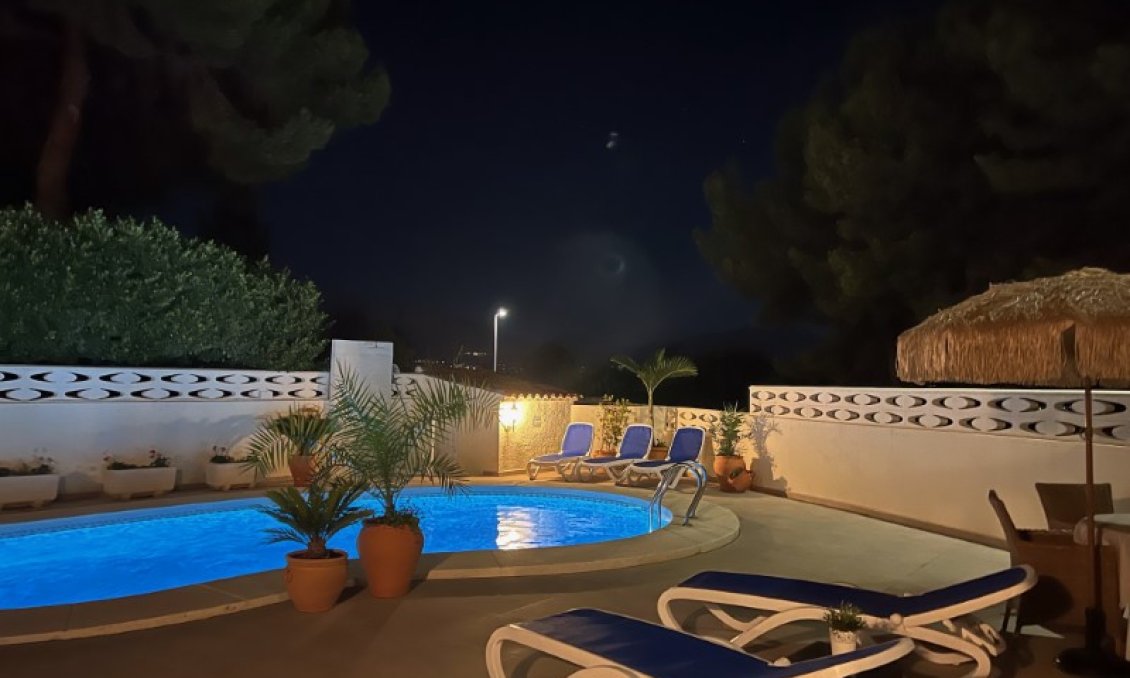 Segunda mano - Villa -
Alfas del Pí - Costa Blanca