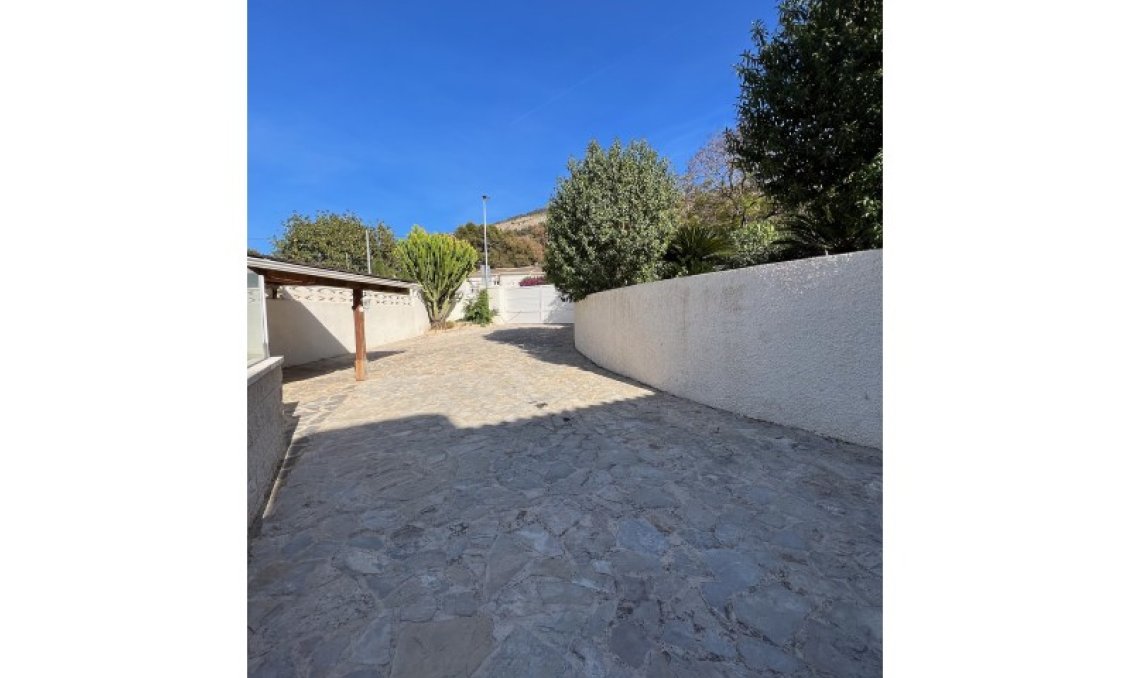Segunda mano - Villa -
Alfas del Pí - Costa Blanca
