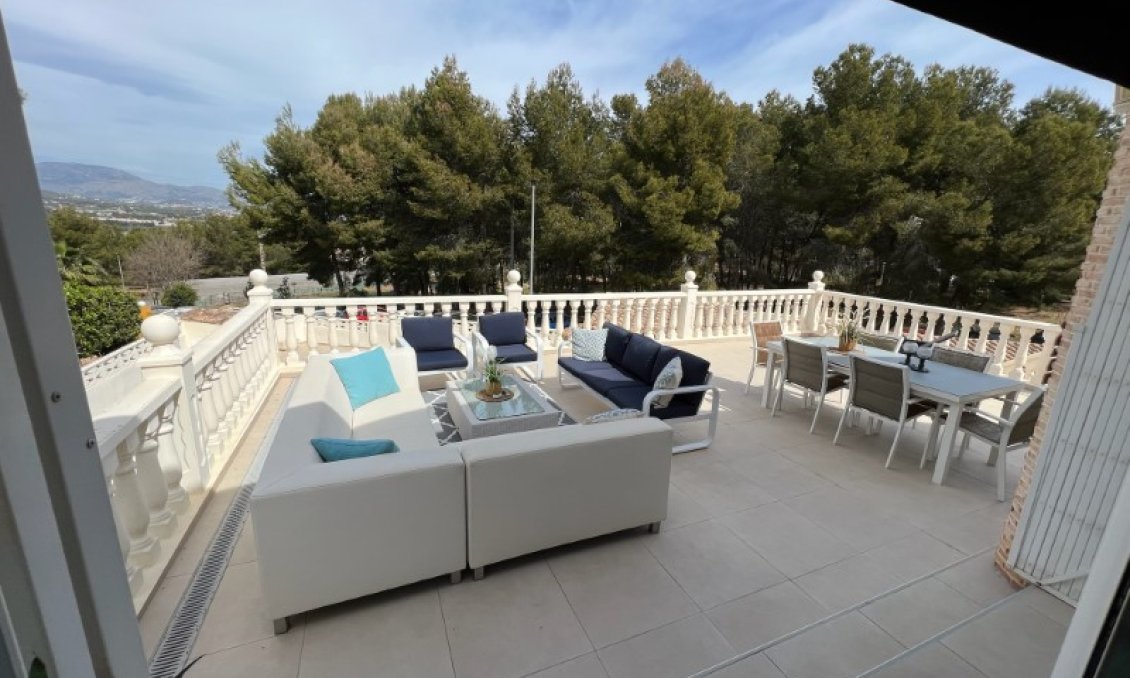 Segunda mano - Villa -
Alfas del Pí - Costa Blanca