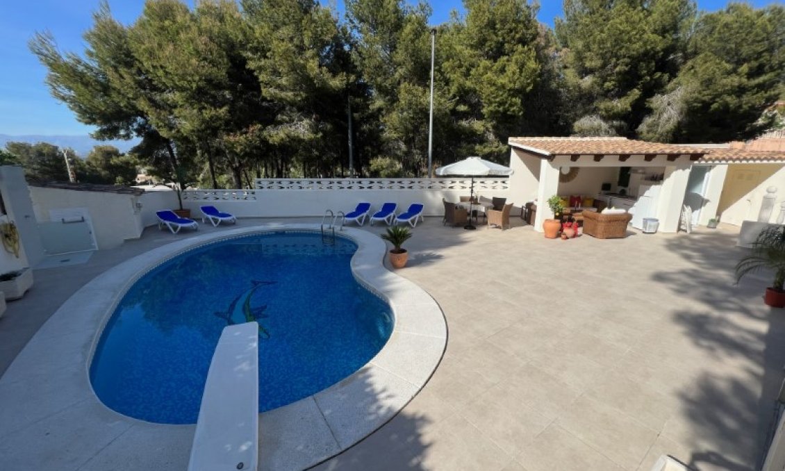 Segunda mano - Villa -
Alfas del Pí - Costa Blanca