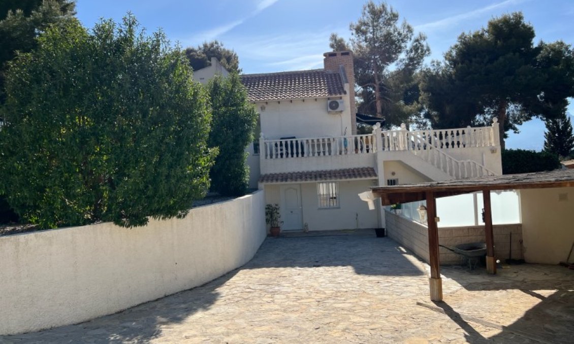 Segunda mano - Villa -
Alfas del Pí - Costa Blanca