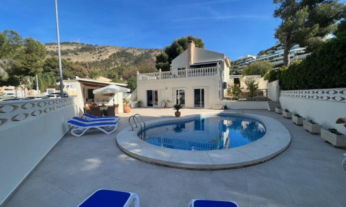 Segunda mano - Villa -
Alfas del Pí - Costa Blanca