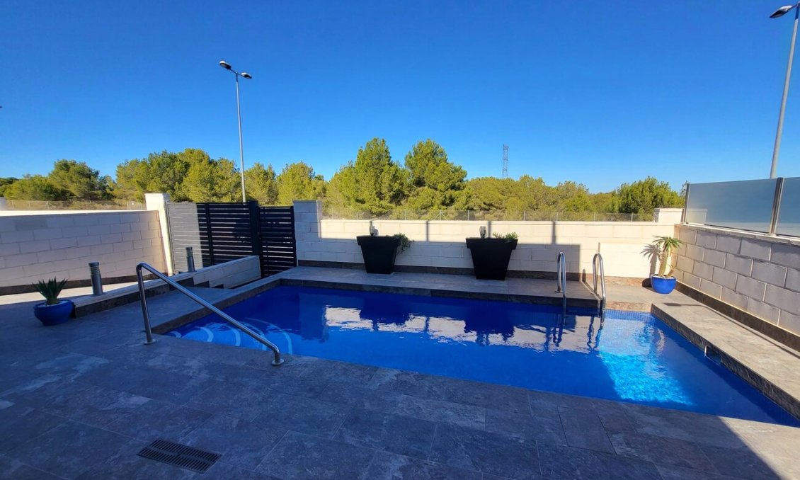 Használt Ingatlanok - Villa -
Orihuela Costa - PAU 26