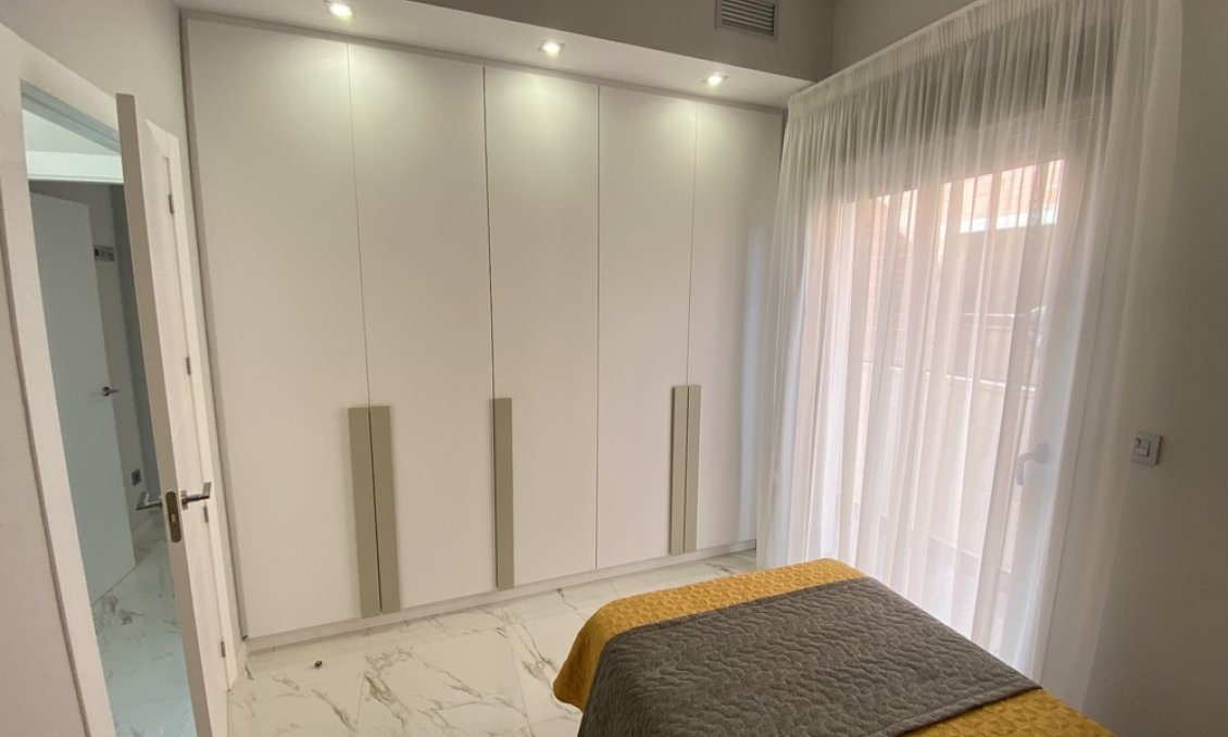 Használt Ingatlanok - Villa -
Orihuela Costa - PAU 26
