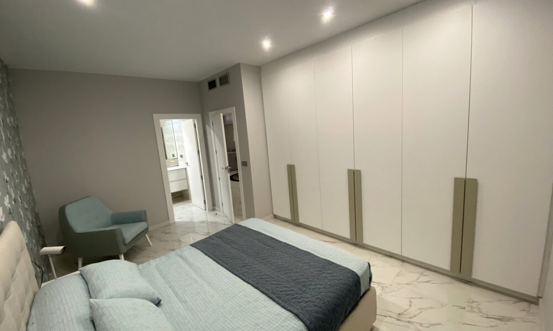 Használt Ingatlanok - Villa -
Orihuela Costa - PAU 26