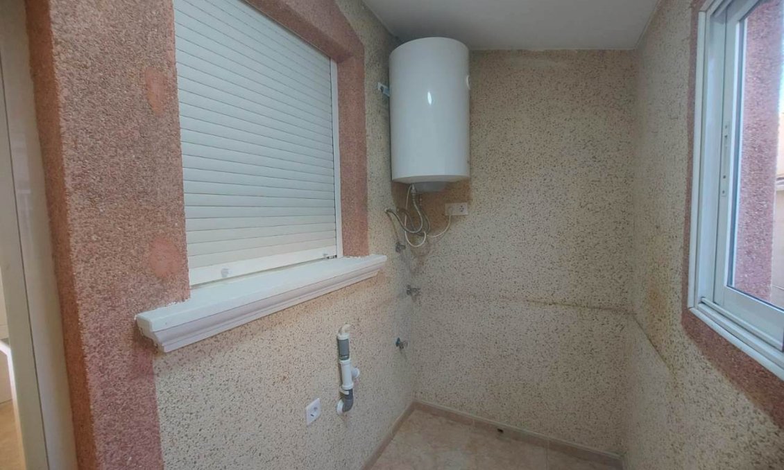 Segunda mano - Villa -
Algorfa - Inland