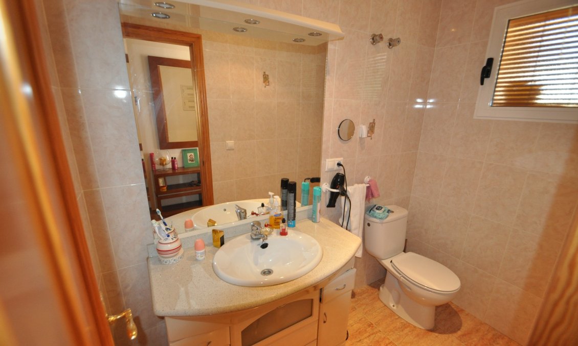 Segunda mano - Town House -
Pinoso - Inland