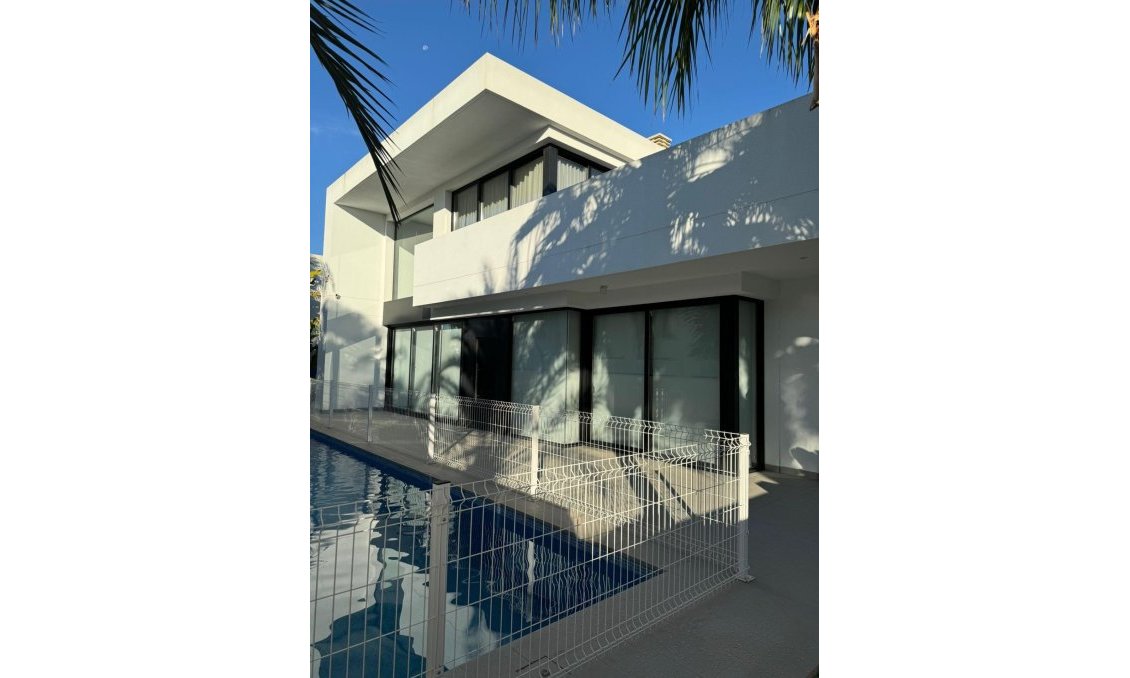 Wiederverkauf - Villa -
Ciudad Quesada - Costa Blanca Sur