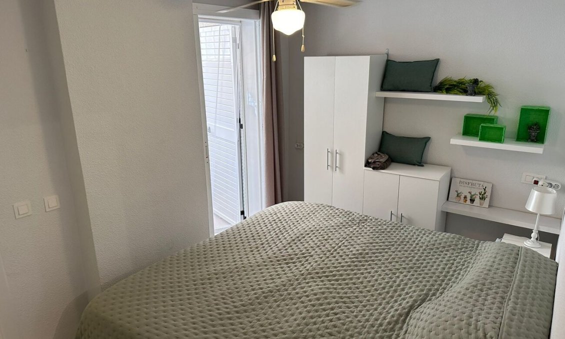 Segunda mano - Bungalow -
Torrevieja - Costa Blanca
