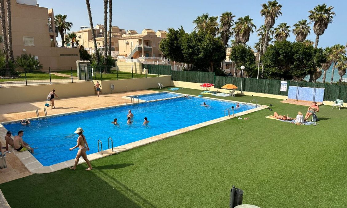 Segunda mano - Bungalow -
Torrevieja - Costa Blanca