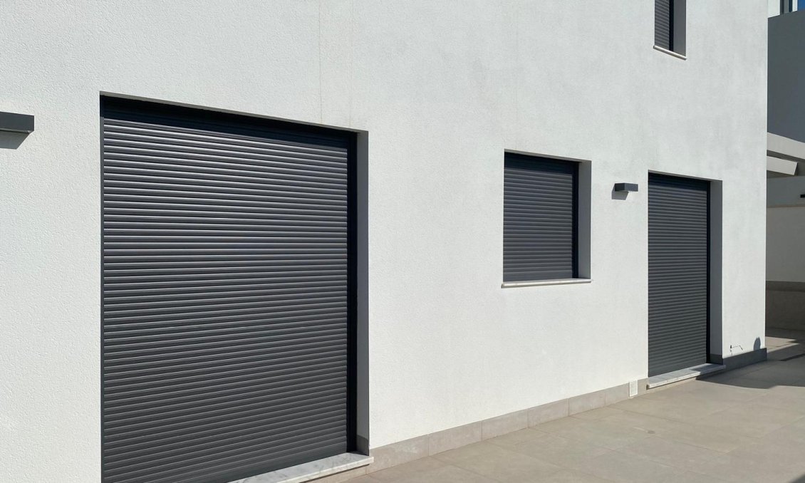 Segunda mano - Villa -
Torrevieja - Los Balcones
