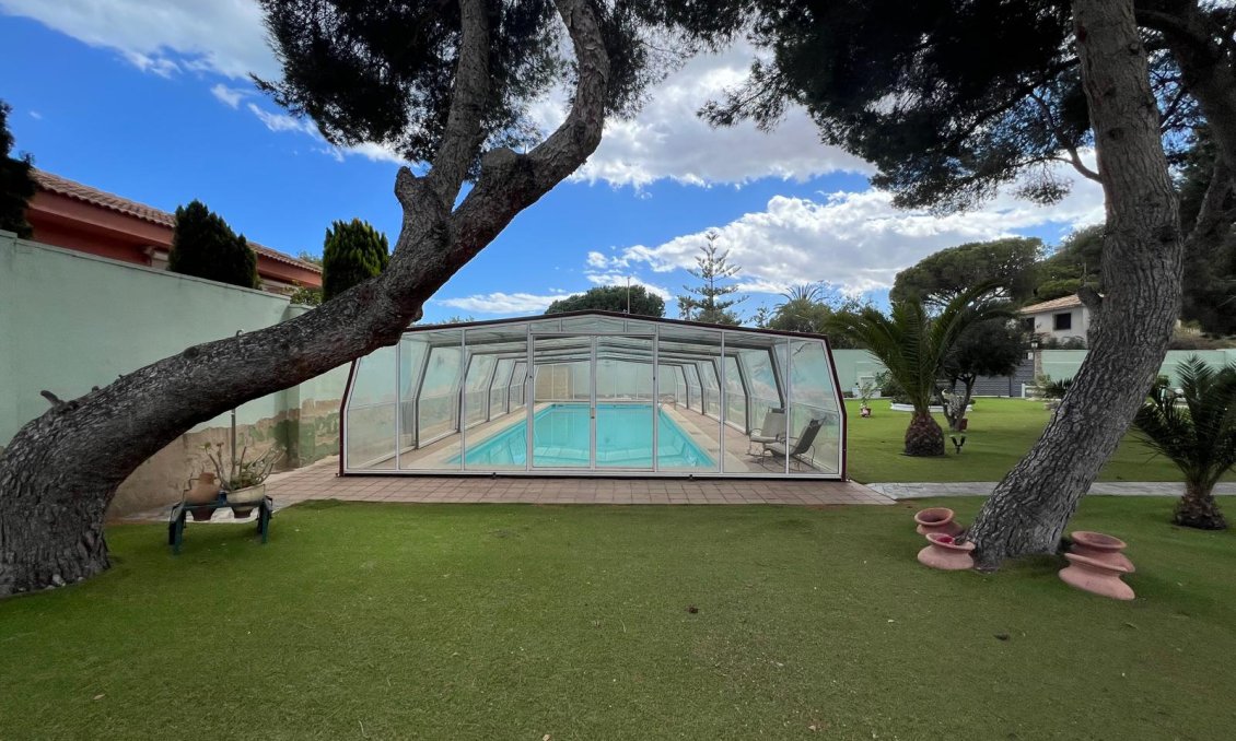 Segunda mano - Villa -
Campoamor - Costa Blanca