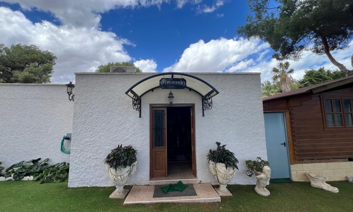 Segunda mano - Villa -
Campoamor - Costa Blanca