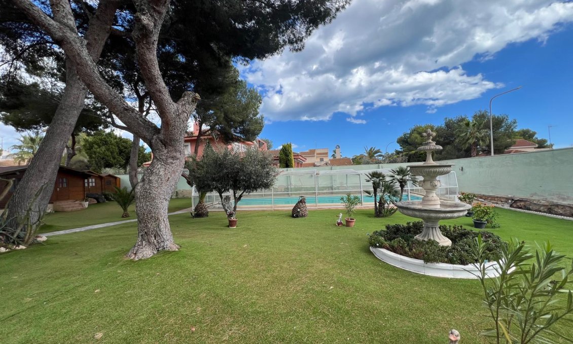 Segunda mano - Villa -
Campoamor - Costa Blanca