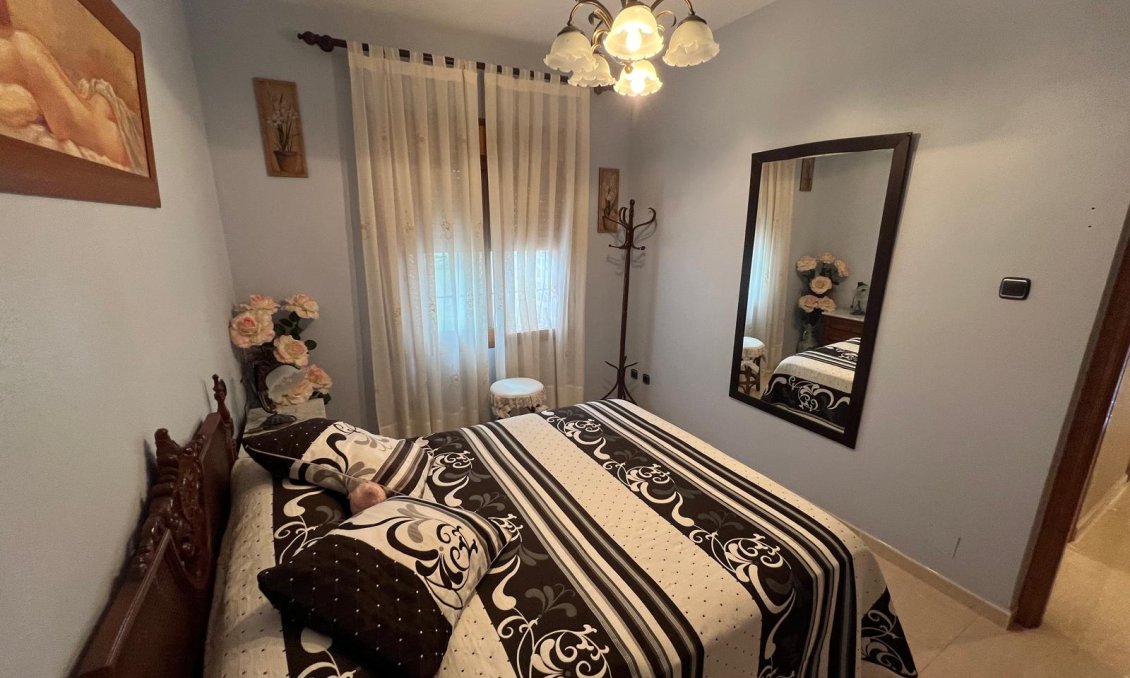 Segunda mano - Villa -
Campoamor - Costa Blanca