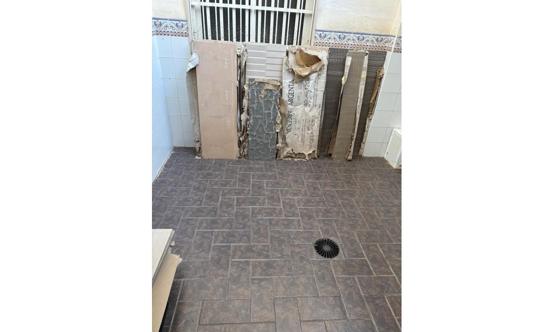 Segunda mano - Apartamento -
Torrevieja - Centro