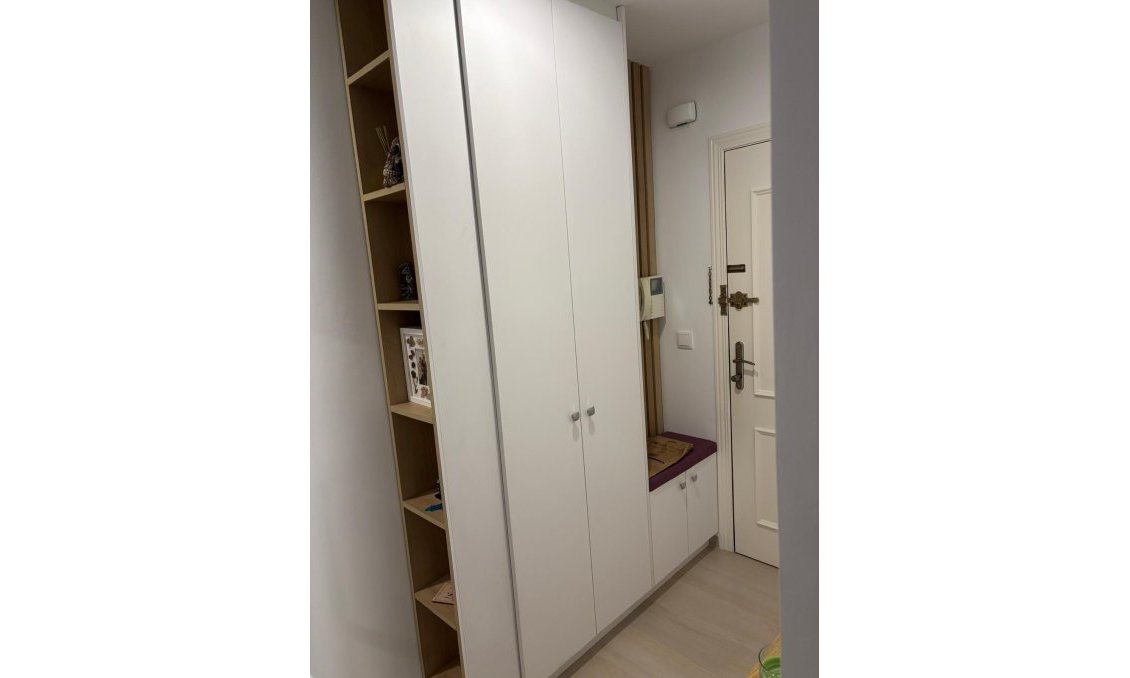 Segunda mano - Apartamento -
Torrevieja - Centro