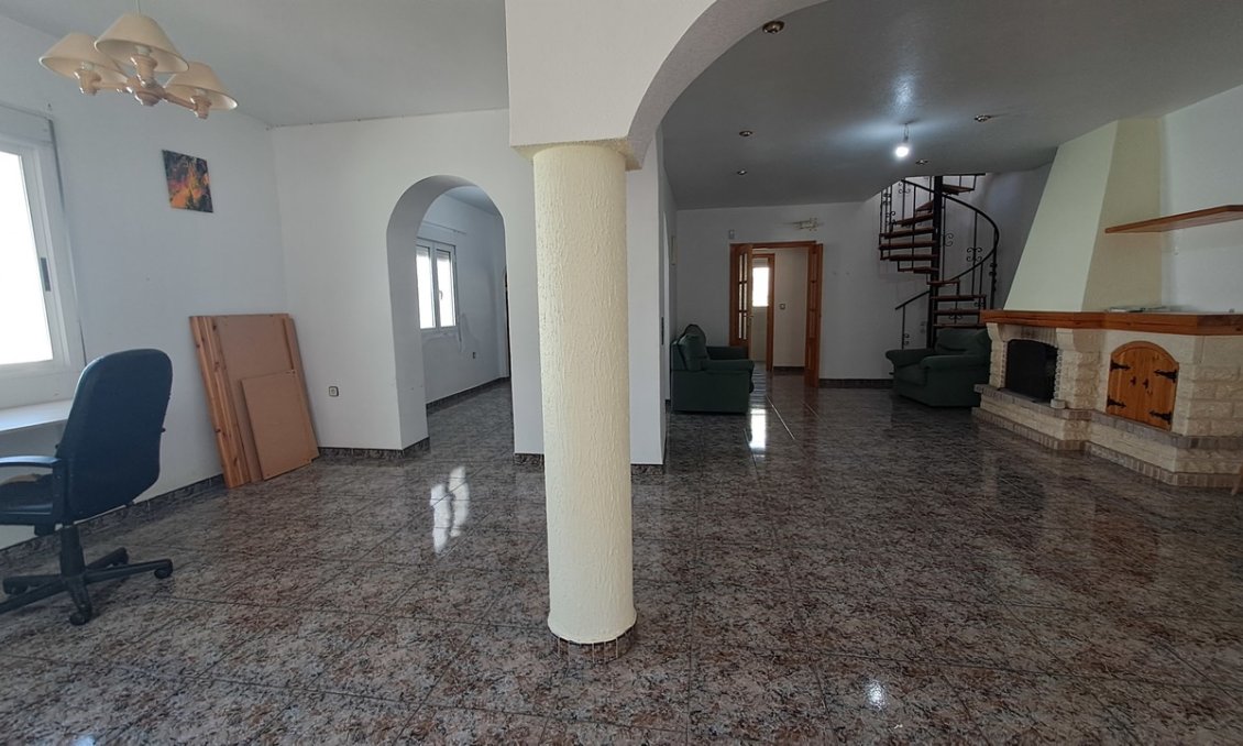 Segunda mano - Villa -
Villamartin - Costa Blanca