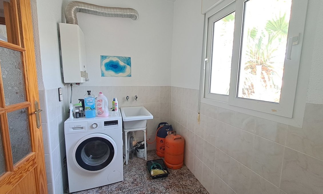 Segunda mano - Villa -
Villamartin - Costa Blanca