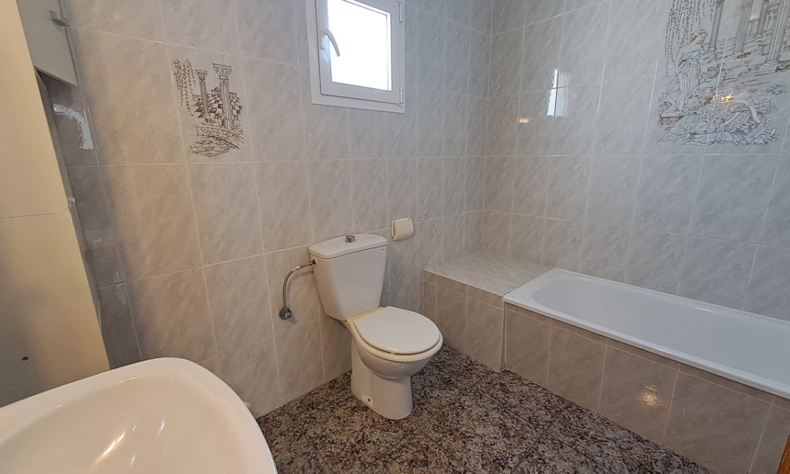 Segunda mano - Villa -
Villamartin - Costa Blanca