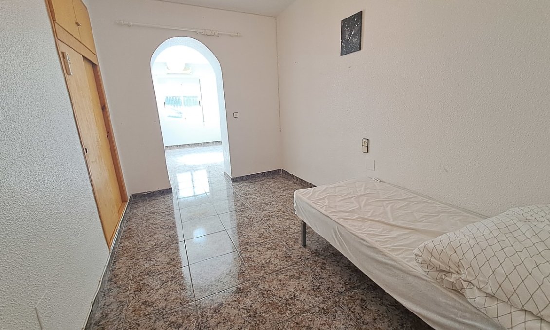 Segunda mano - Villa -
Villamartin - Costa Blanca