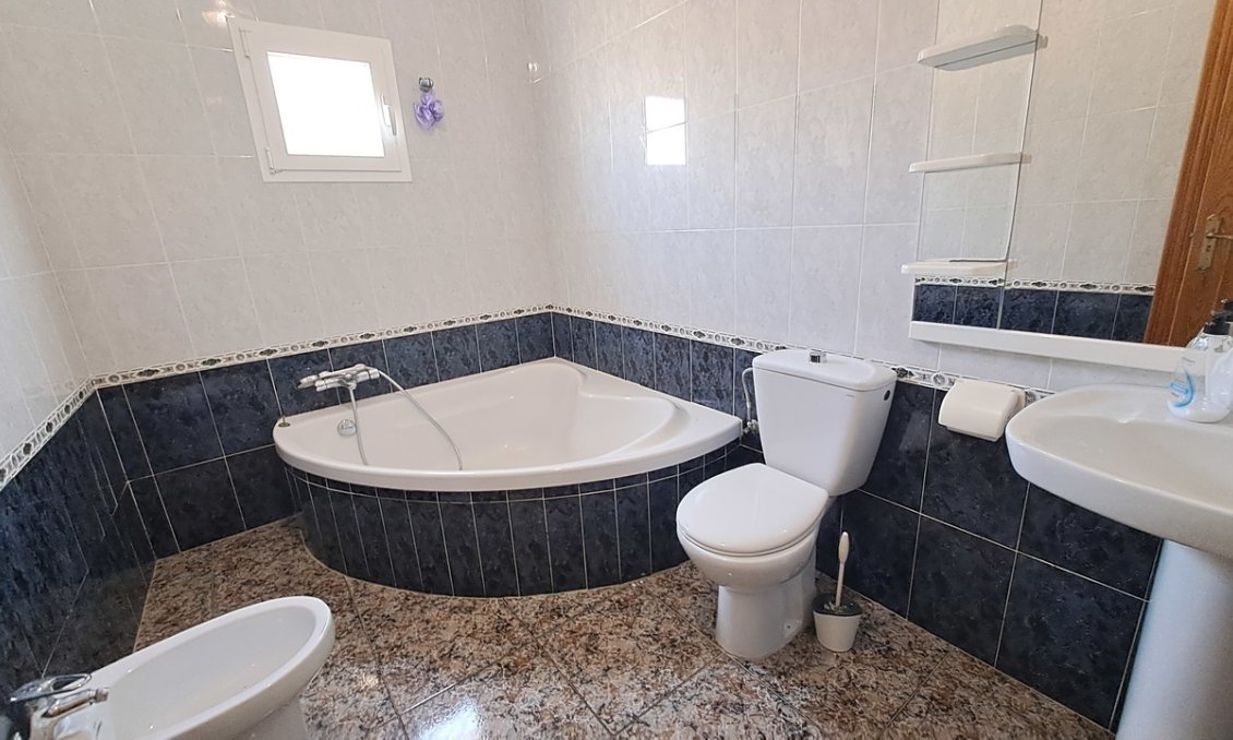 Segunda mano - Villa -
Villamartin - Costa Blanca