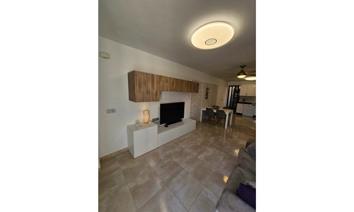 Segunda mano - Apartamento -
Orihuela Costa - Costa Blanca